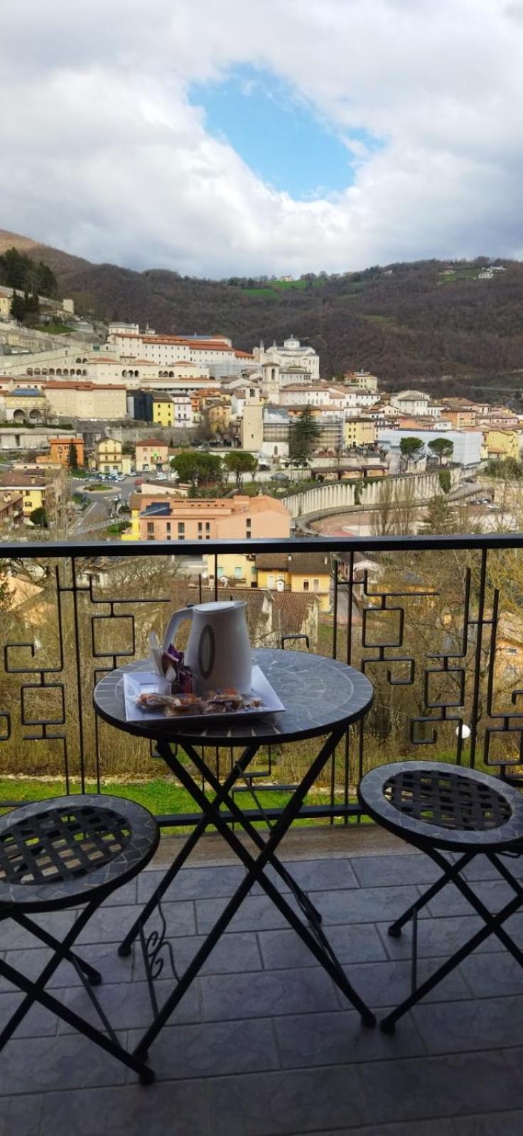 Hotel Villa Stella Cascia Luaran gambar